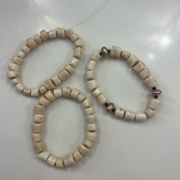 SILPADA TRIPLE STRAND BRACELET SET IN BONE AND STERLING SILVER - Picture 3 of 4